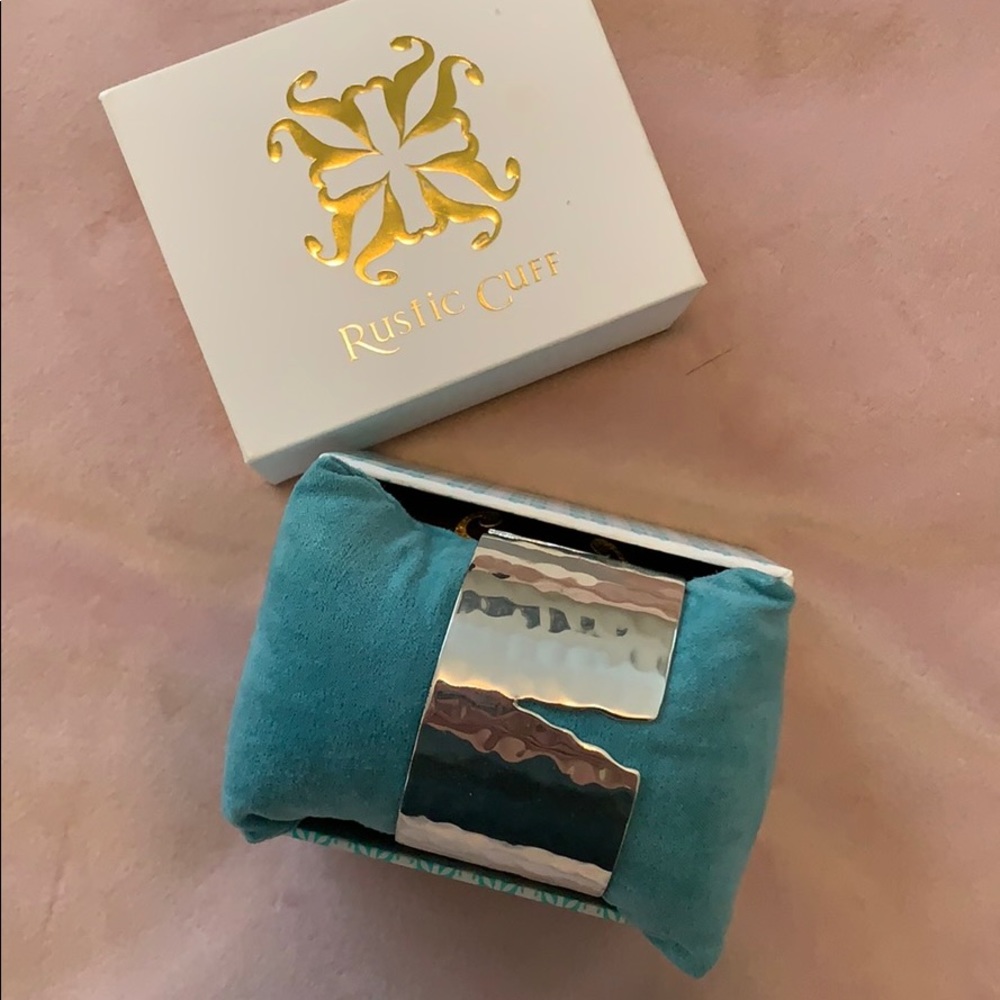 🎁Rustic Cuff Bracelet🎁 - Picture 7 of 9